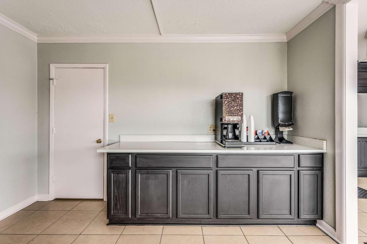 Motel 6-Tupelo, Ms - Downtown Dış mekan fotoğraf